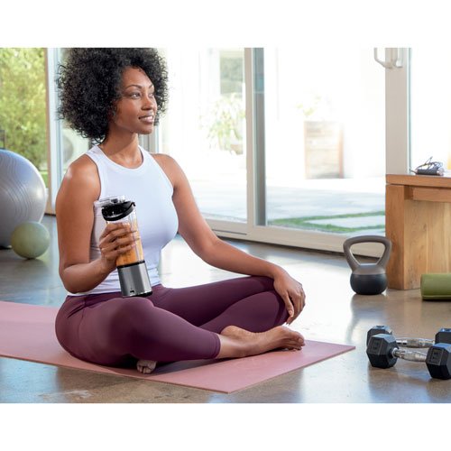 Ninja Blast 18oz 120-Watt Portable Blender - Black - Image 2